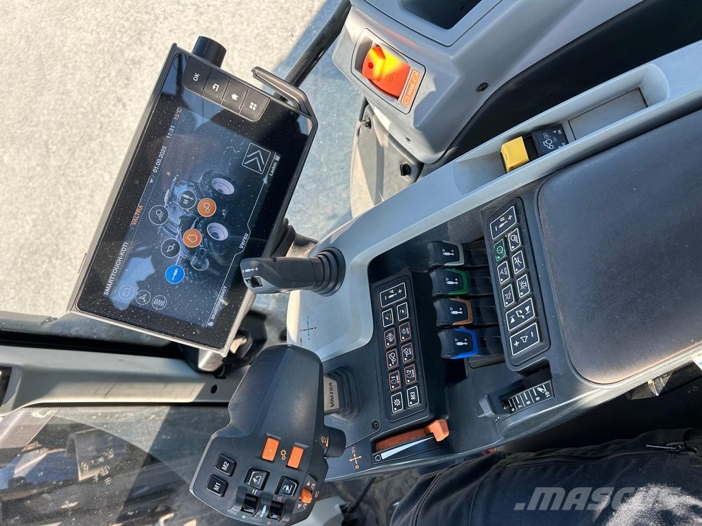Valtra N174 VERSU SMARTOUCH 트랙터