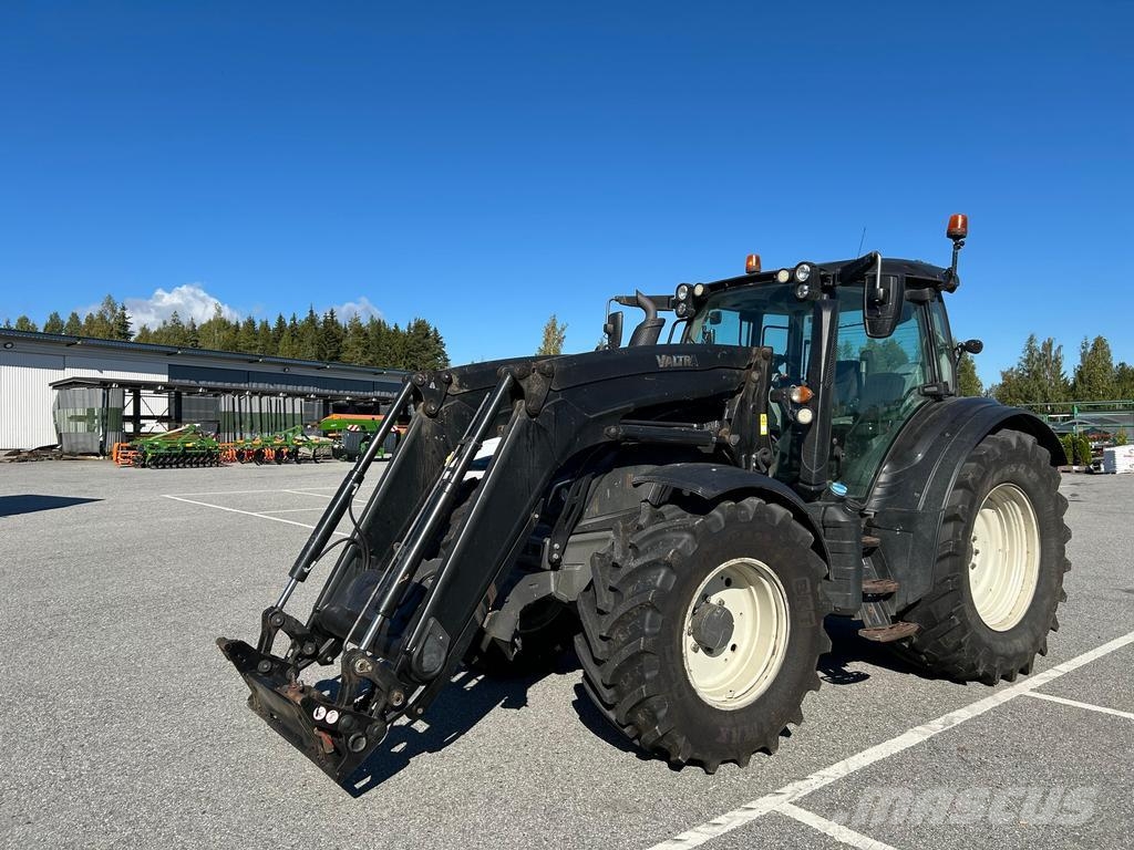 Valtra N174 VERSU SMARTOUCH 트랙터