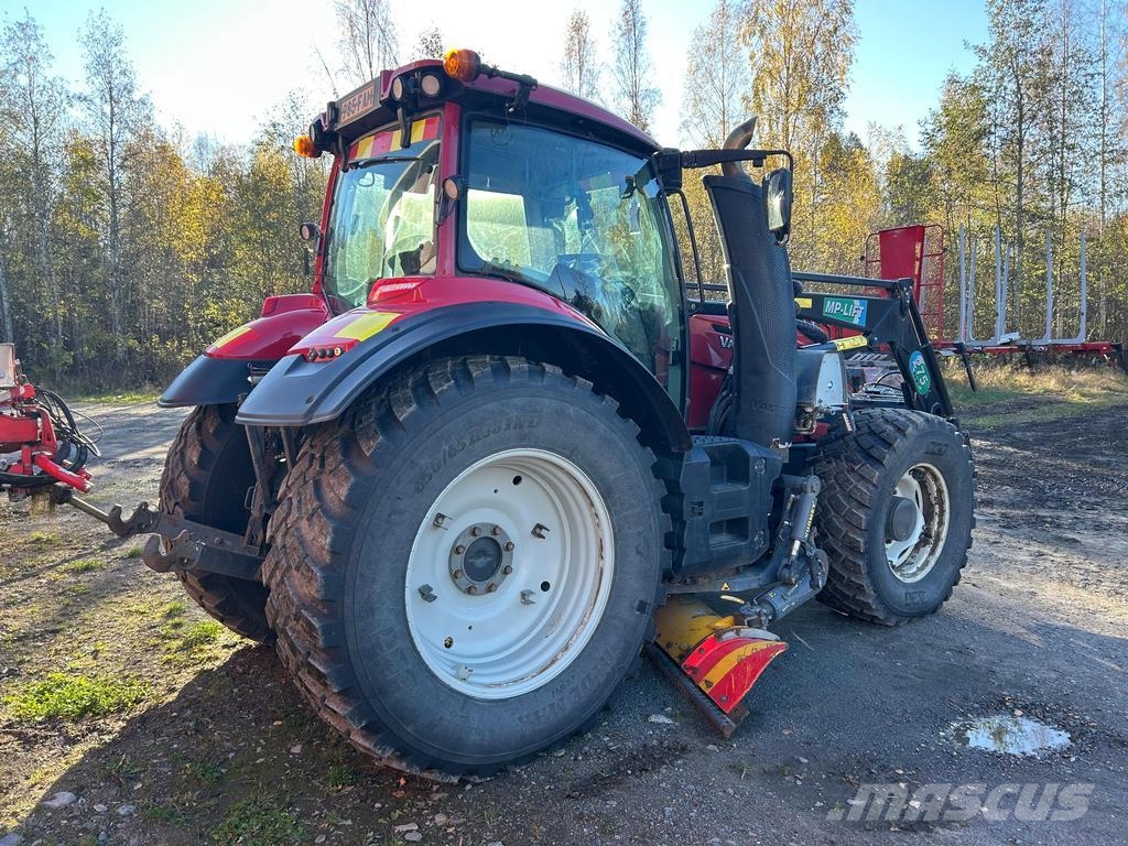Valtra T144 Traktorer