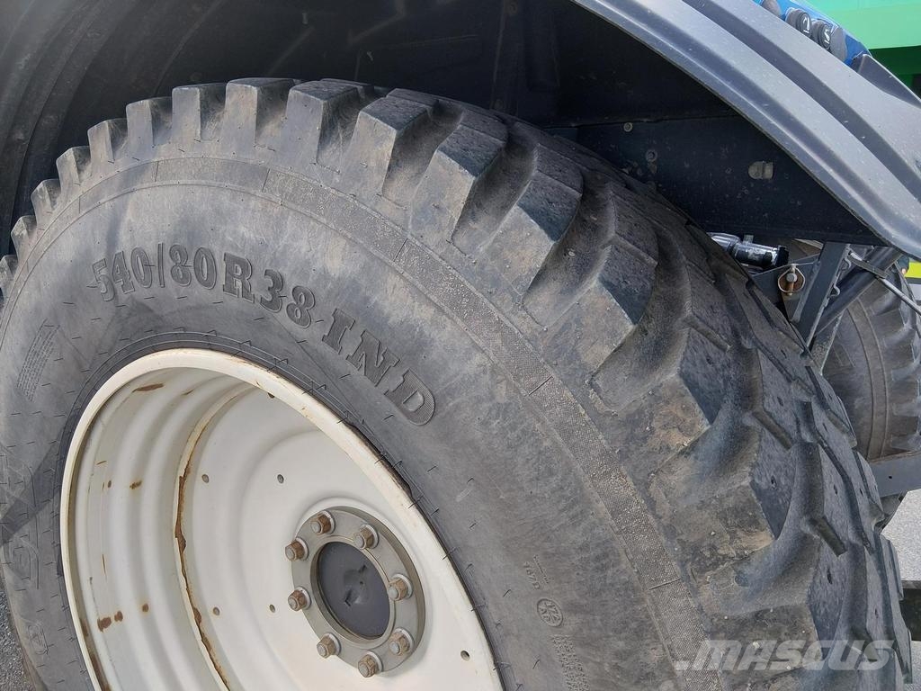 Valtra T144 ACTIVE Q66 EK 50 KM/ Traktoren