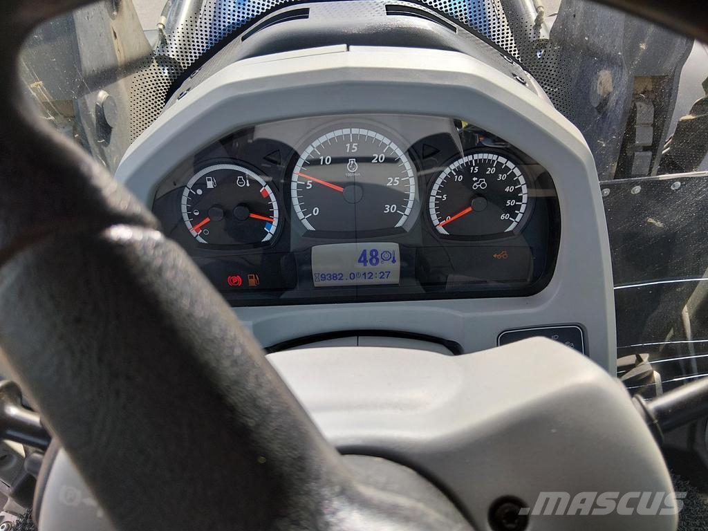 Valtra T144 ACTIVE Q66 EK 50 KM/ Traktoren