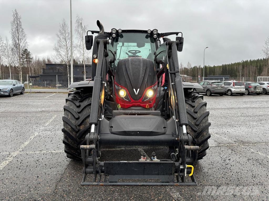 Valtra T144 HITECH5, ÅLÖ 6M Traktori