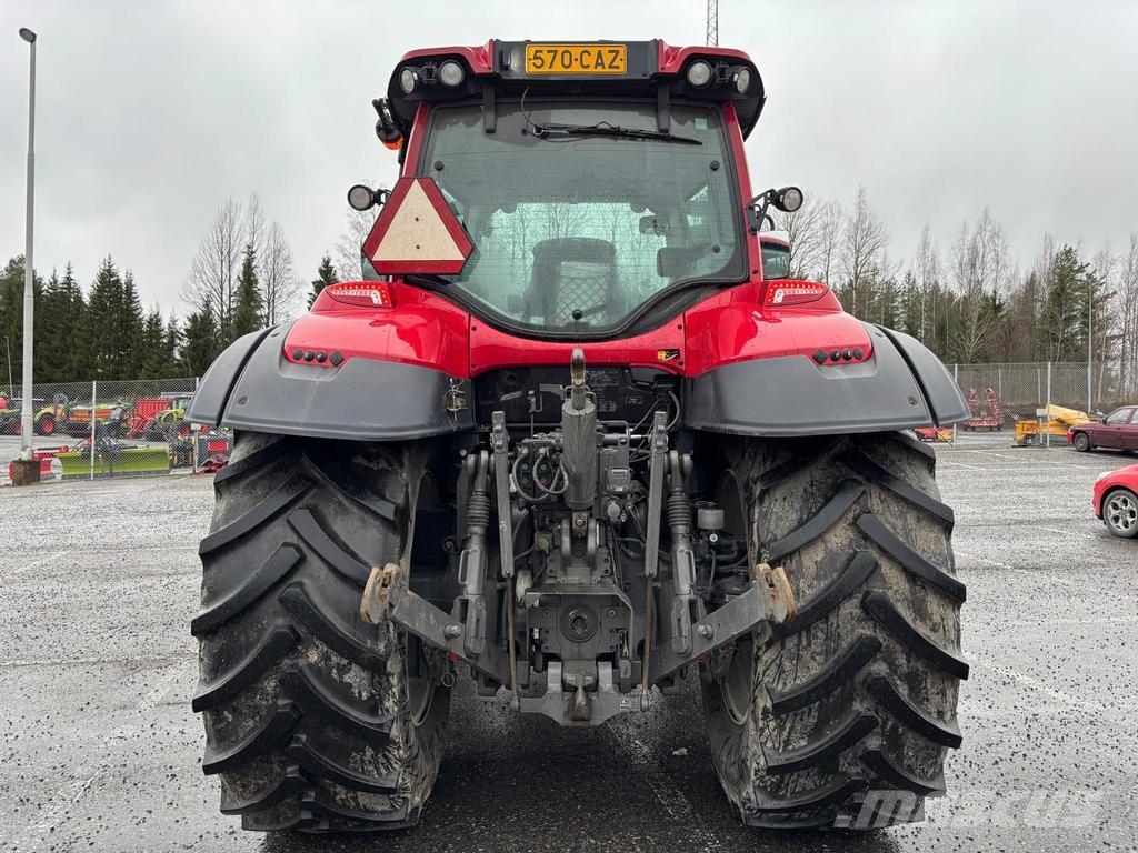 Valtra T144 HITECH5, ÅLÖ 6M Traktori