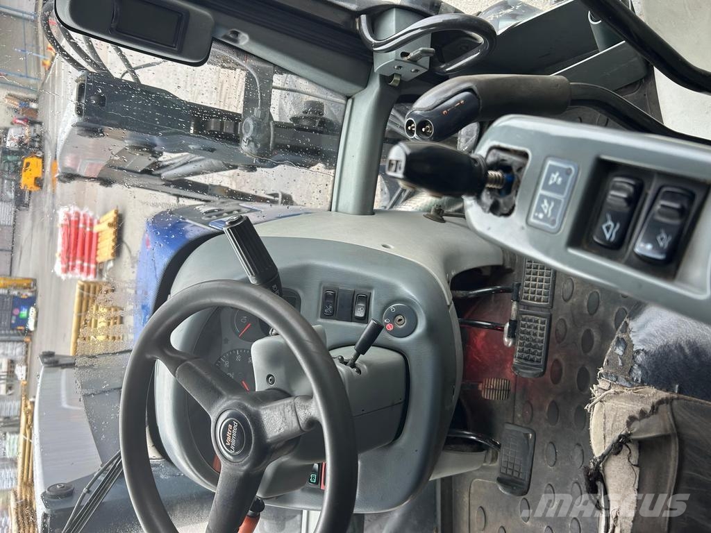 Valtra T173 HITECH Трактори