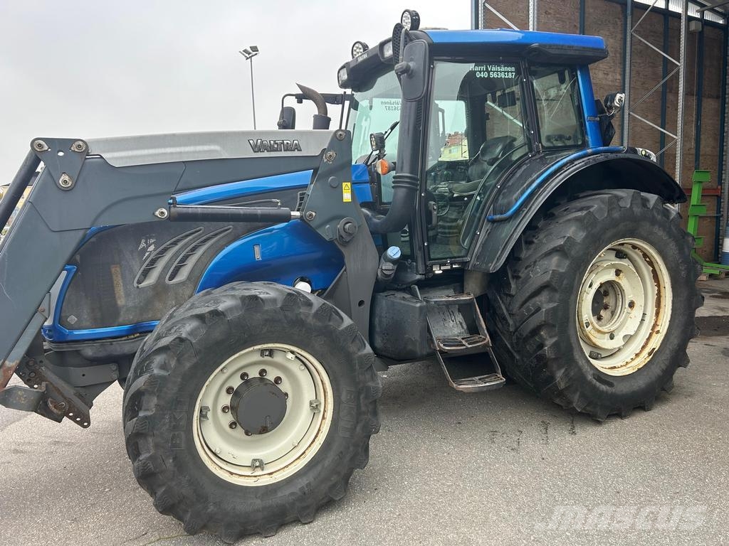 Valtra T173 HITECH Трактори