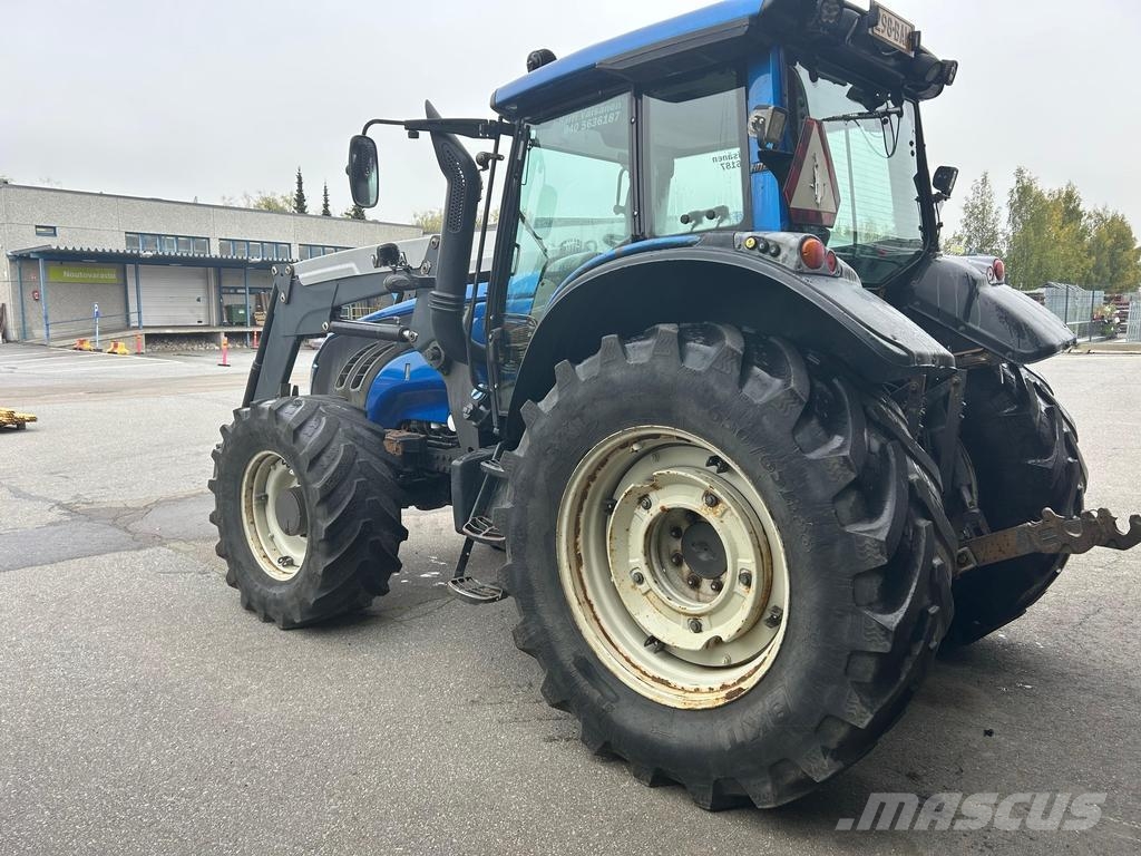 Valtra T173 HITECH Трактори