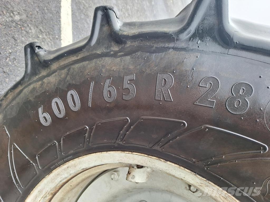 Valtra T174 VERSU +G7S EK Traktoren