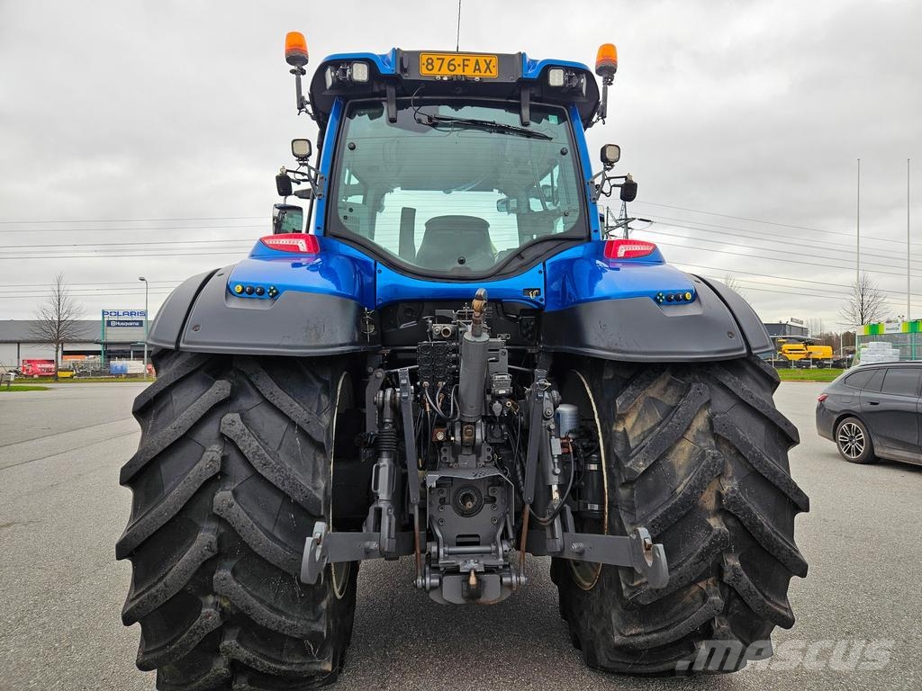 Valtra T254 VERSU+PTO+ETUNOSTOL Tractores