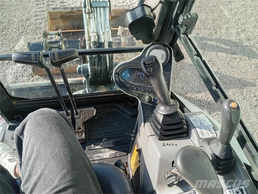Bobcat E27Z Mini Escavadoras <7t