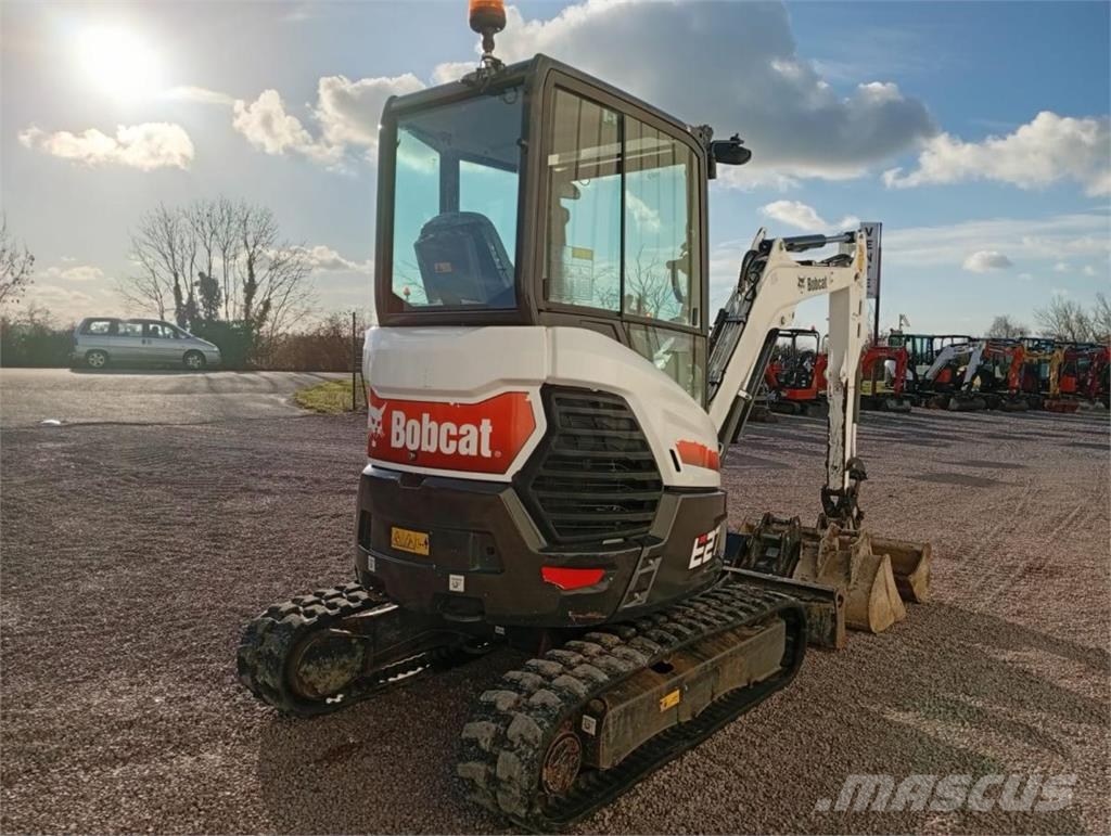 Bobcat E27Z Mini Escavadoras <7t
