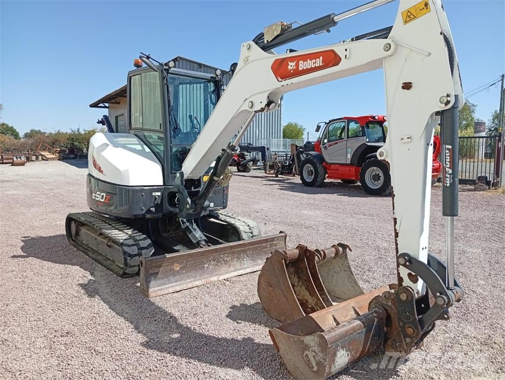 Bobcat E50Z Mini kotrók < 7t