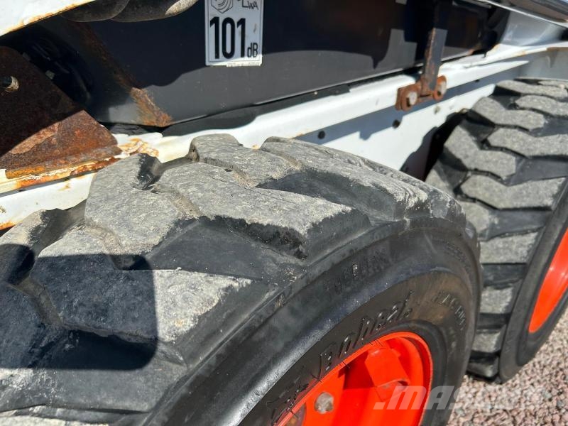 Bobcat S450 لوادر صغيرة