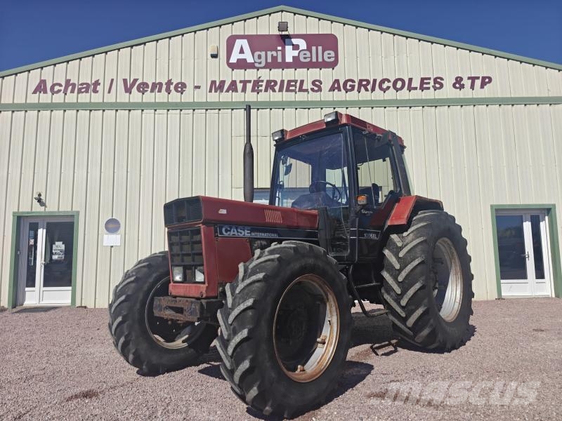 Case IH 1056XL 트랙터