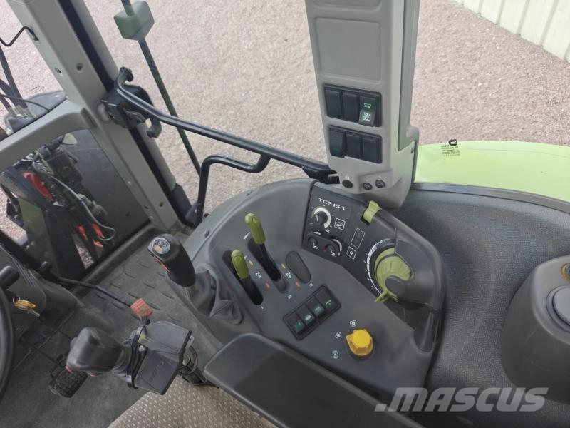 CLAAS 610C Tractors