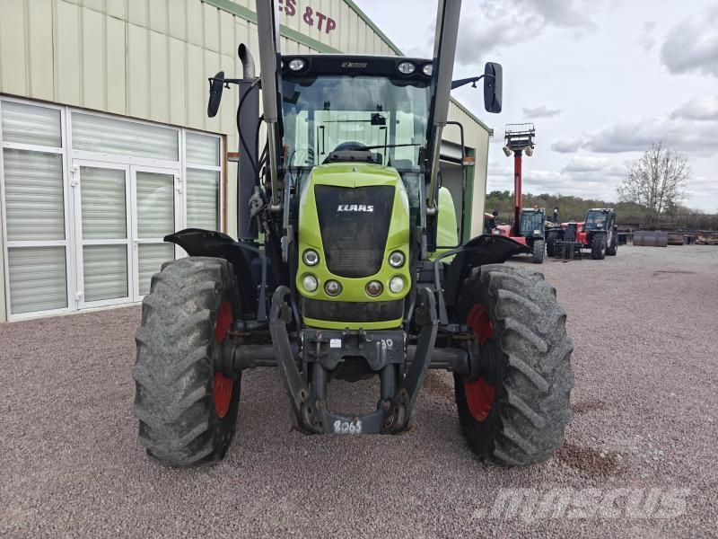 CLAAS 610C Tractors