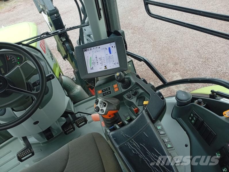 CLAAS Arion 530 Tractoare