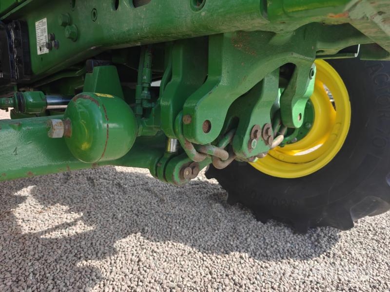John Deere 6125R Tractoare