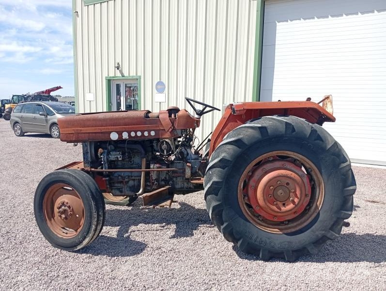 Massey Ferguson 158 Tractors