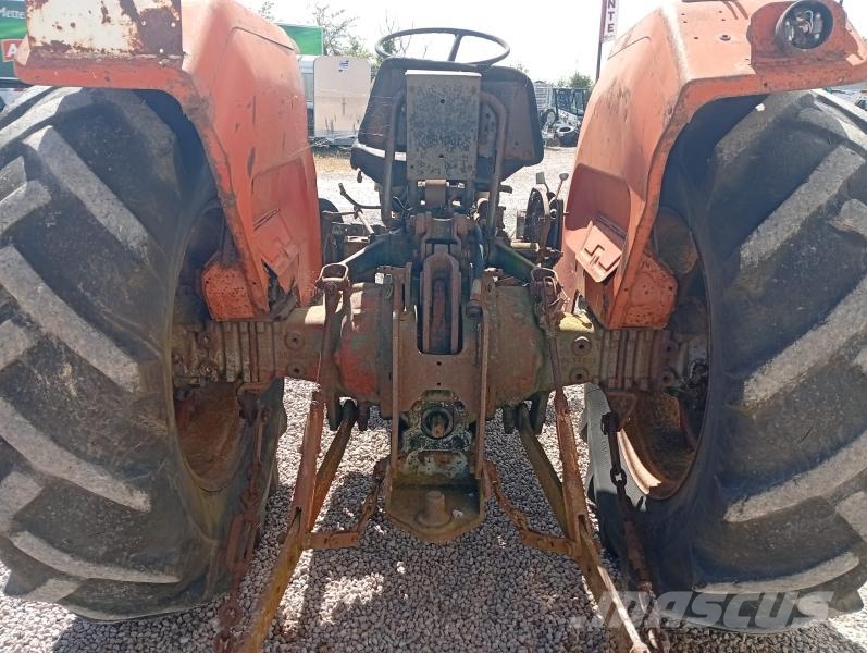Massey Ferguson 158 Tractors