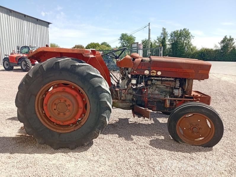 Massey Ferguson 158 Tractors