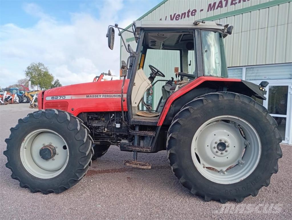 Massey Ferguson 6270 الجرارات