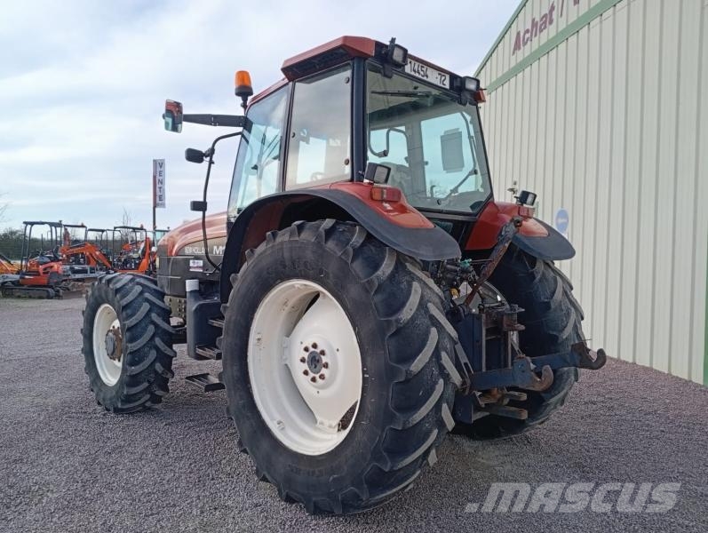 New Holland M100 Traktorid