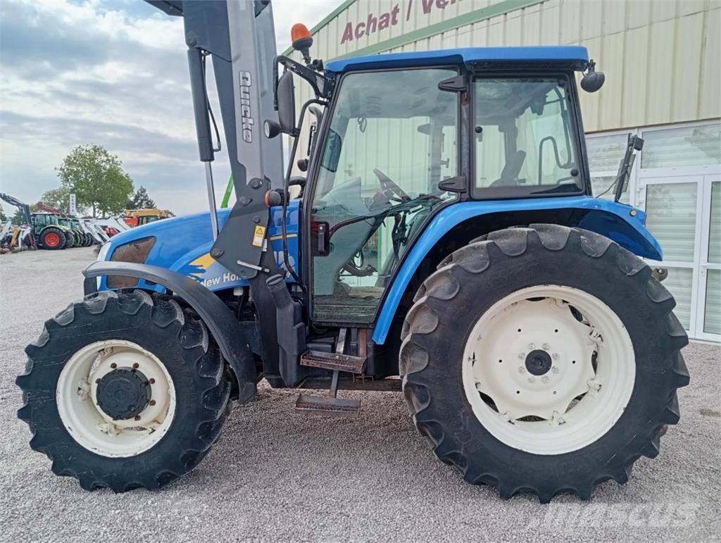 New Holland T5040 トラクター
