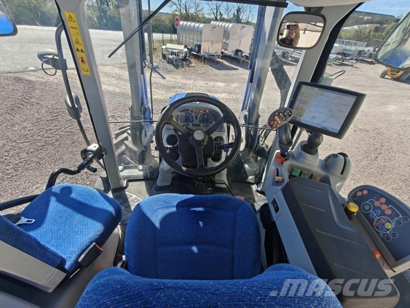 New Holland T6-140 الجرارات