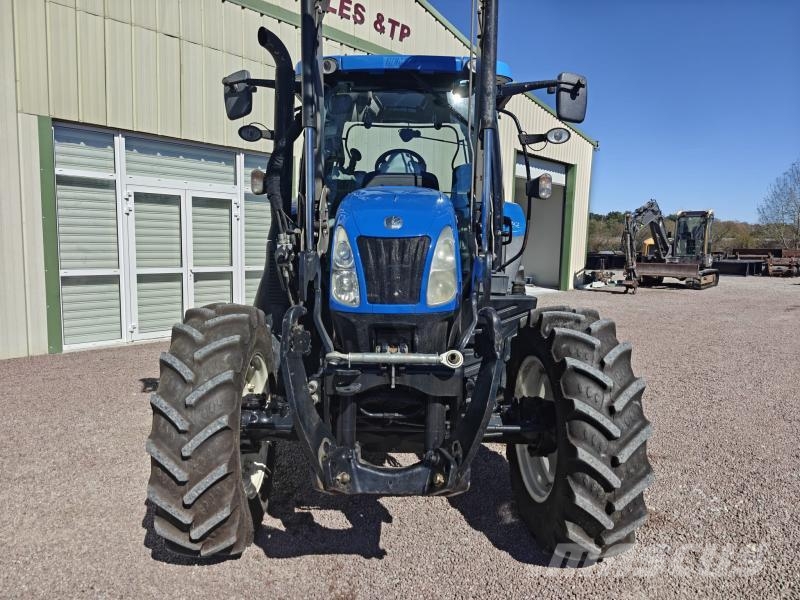 New Holland T6-140 الجرارات
