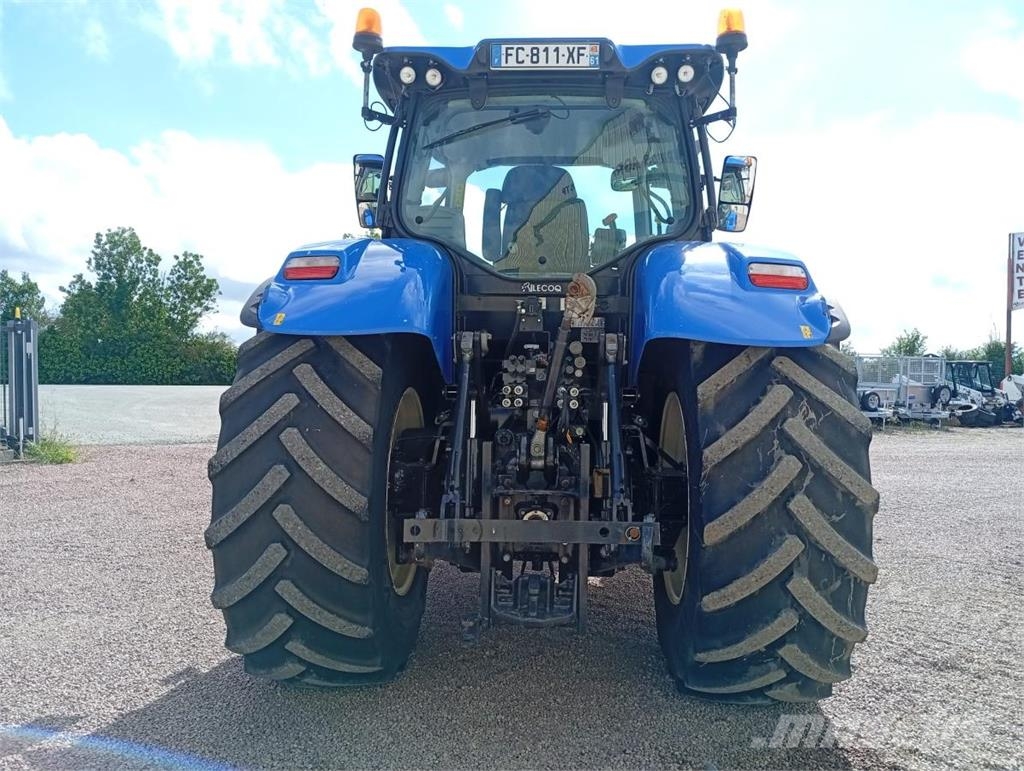 New Holland T7-215S Tractores