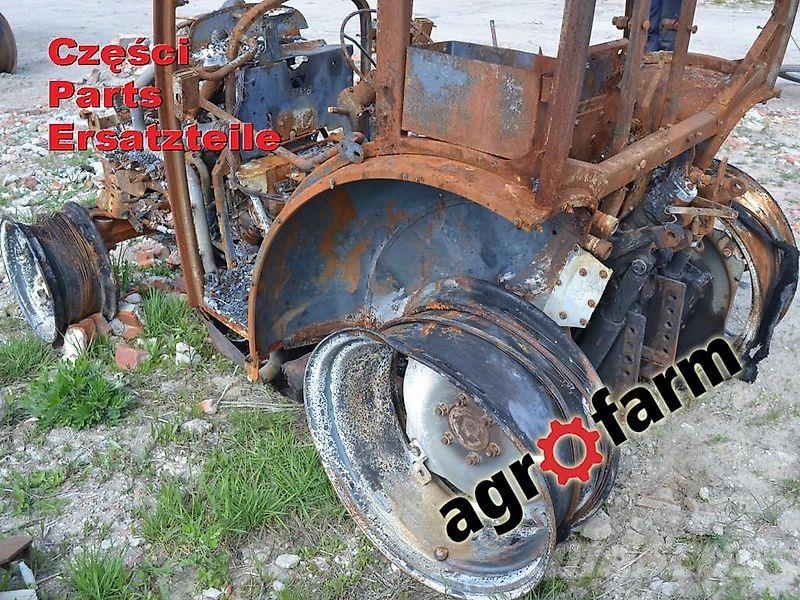 New Holland T3040 3020 parts, ersatzteile, pieces Traktoriai