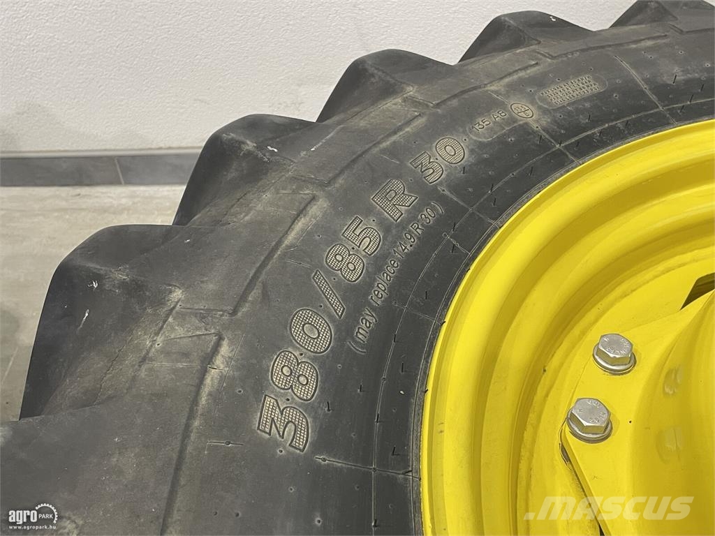  380/85R30 és 380/90R46 3 részes állítható művelőke Gume, točkovi i felne