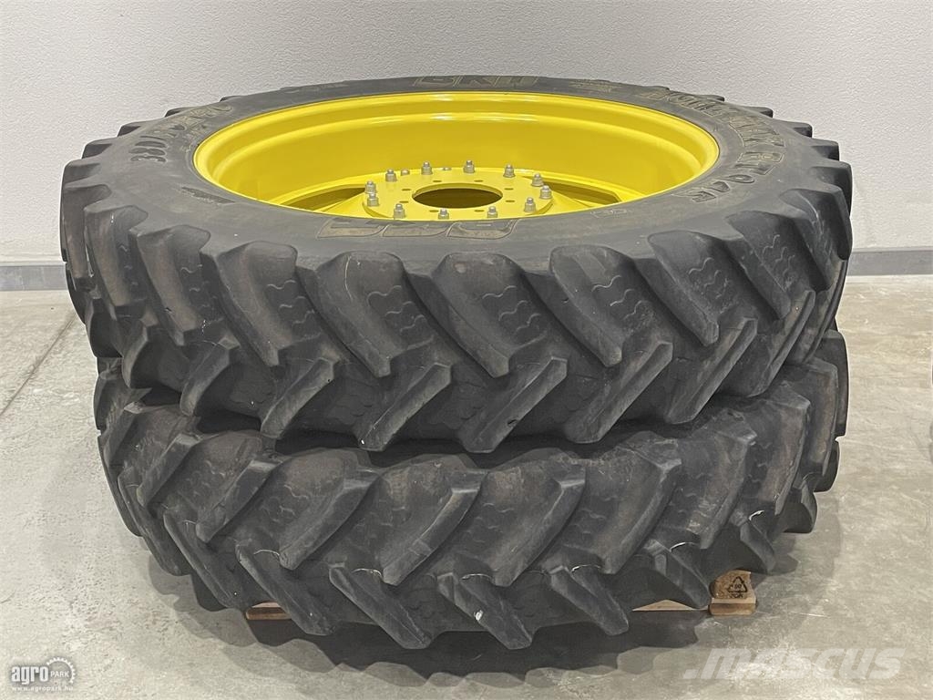  380/85R30 és 380/90R46 3 részes állítható művelőke Gume, točkovi i felne