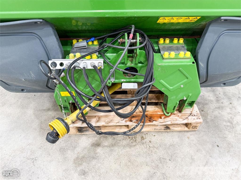 Amazone ZA-M 3001 Profis 3000 literes műtrágyaszóró, mérle Mineraldüngerstreuer