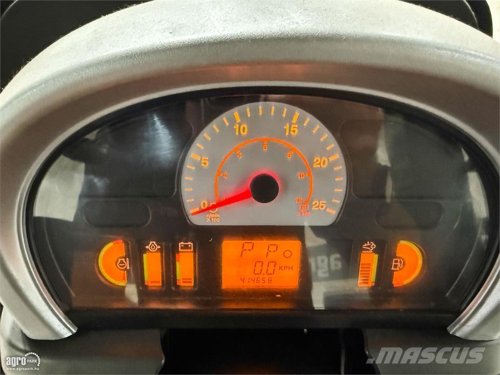 Challenger MT865E 16/4 Powershift 40 km/h váltó, 76 cm-es hev Traktorok