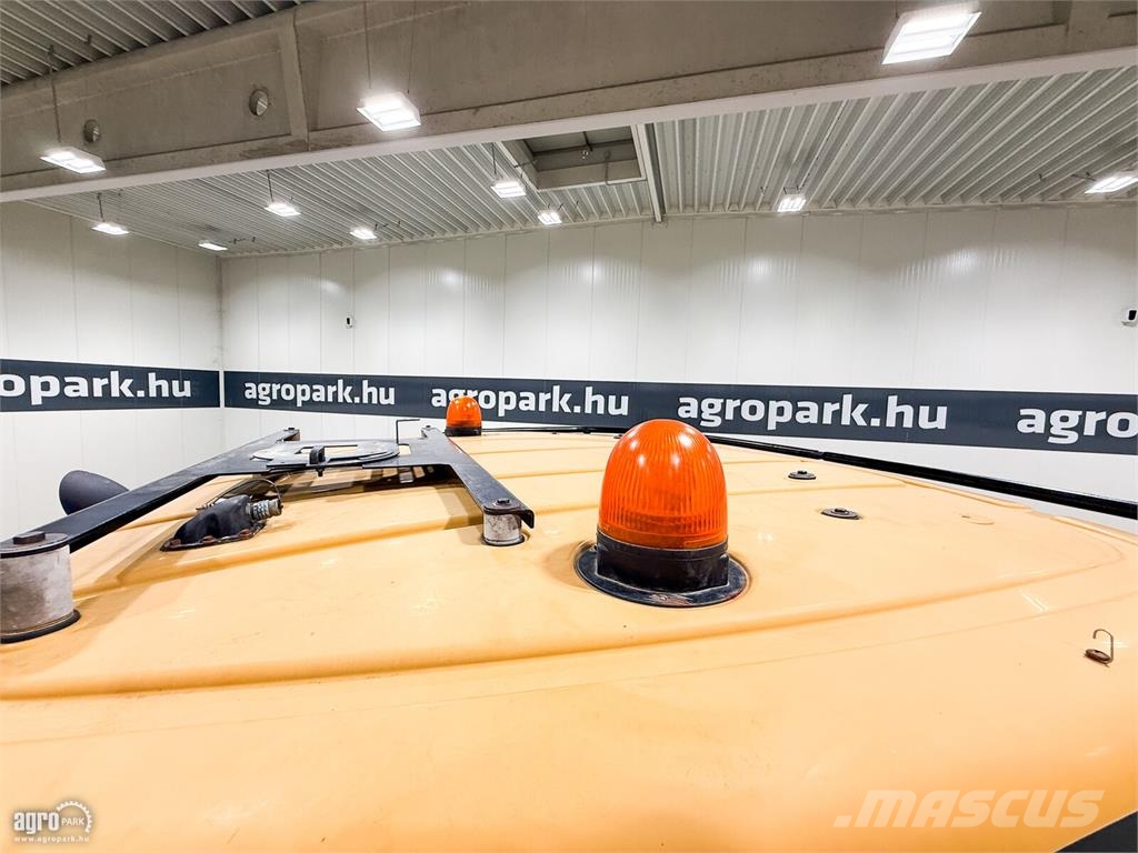 Challenger MT865E 16/4 Powershift 40 km/h váltó, 76 cm-es hev Traktorok