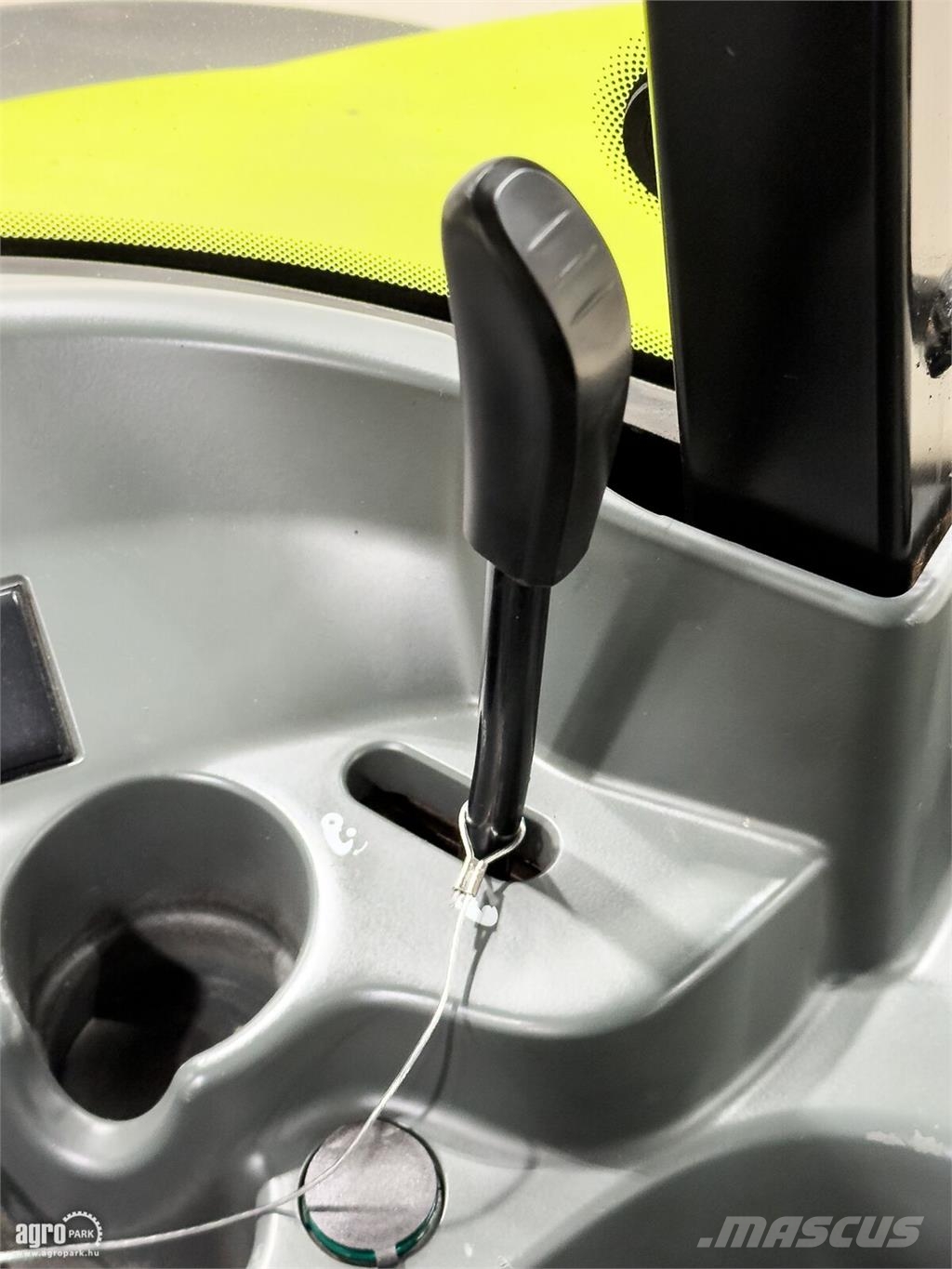 CLAAS Arion 420 Quadrishift Powershift, légfék, 3 pár hi Tractors