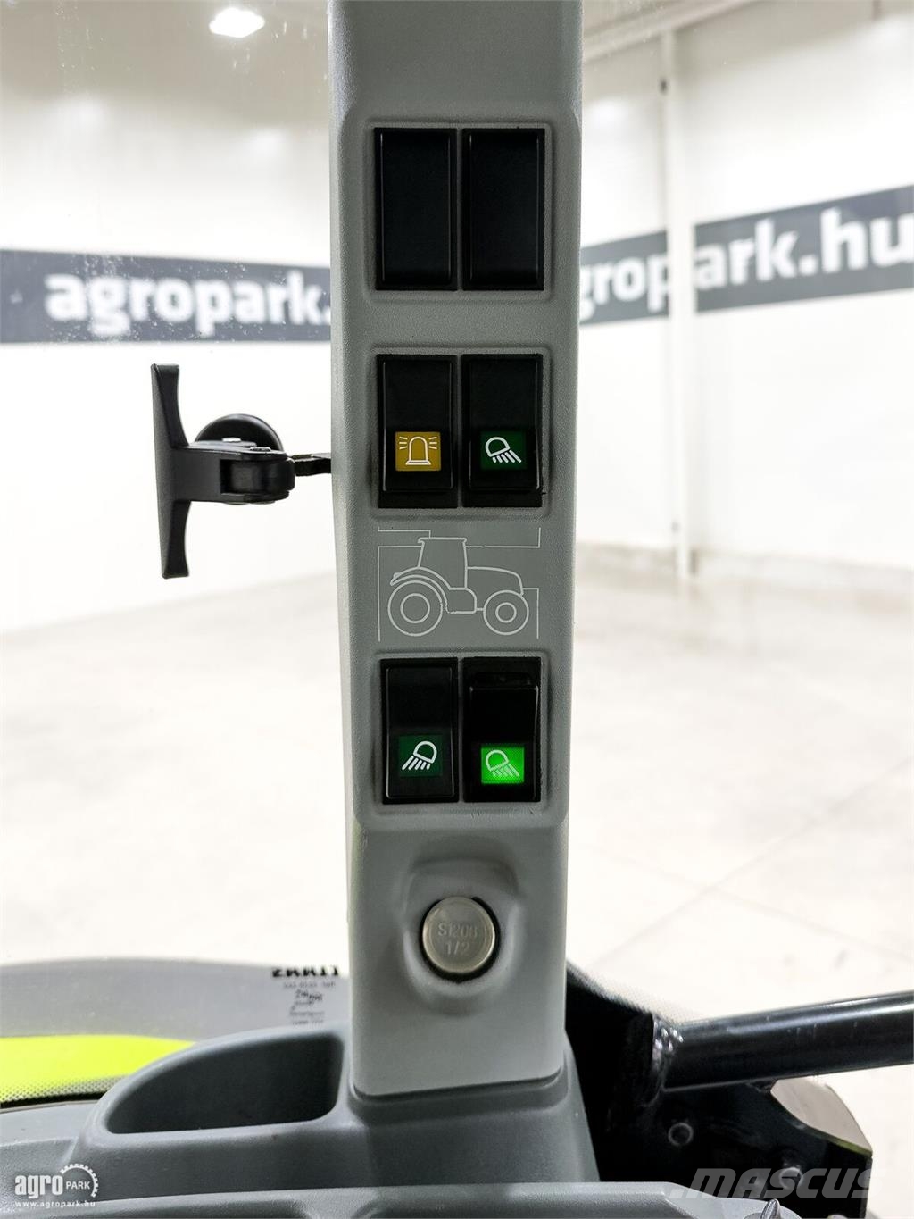 CLAAS Arion 420 Quadrishift Powershift, légfék, 3 pár hi Tractors