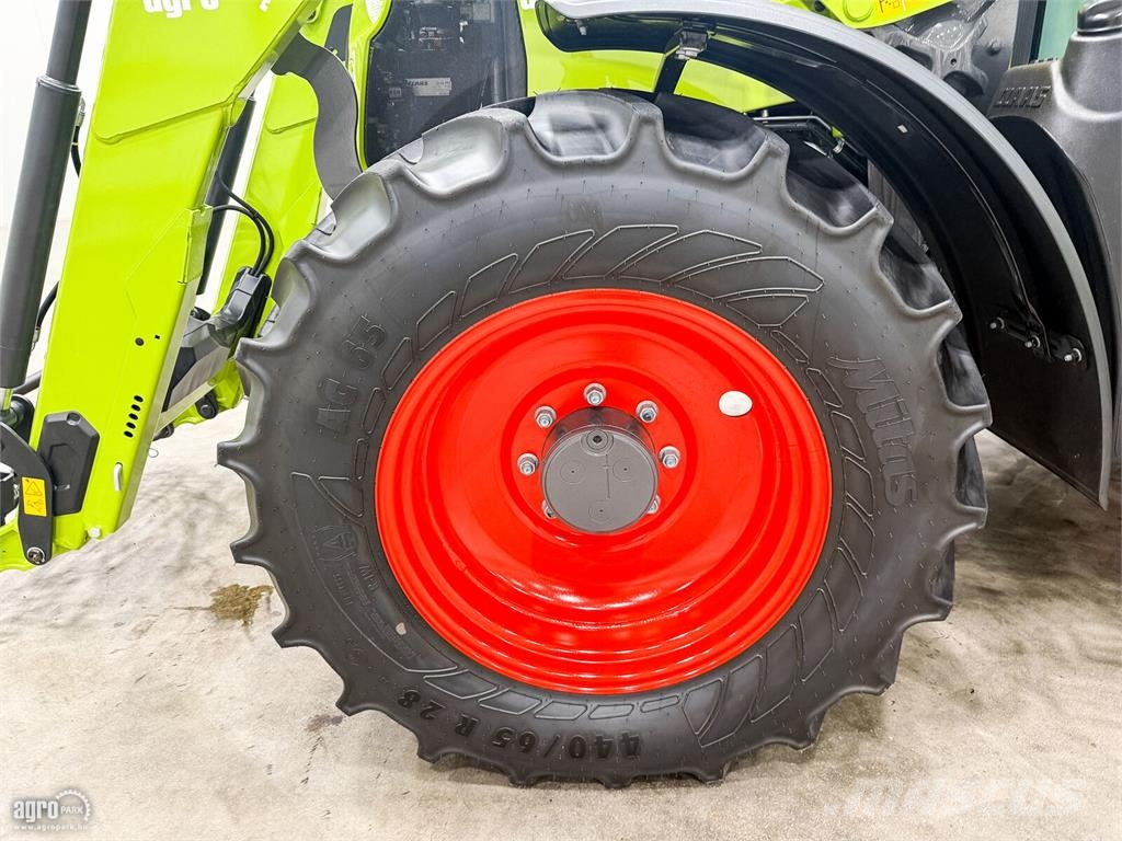 CLAAS Arion 420 Quadrishift 16/16 40 km/h váltó, Claas F Traktoren