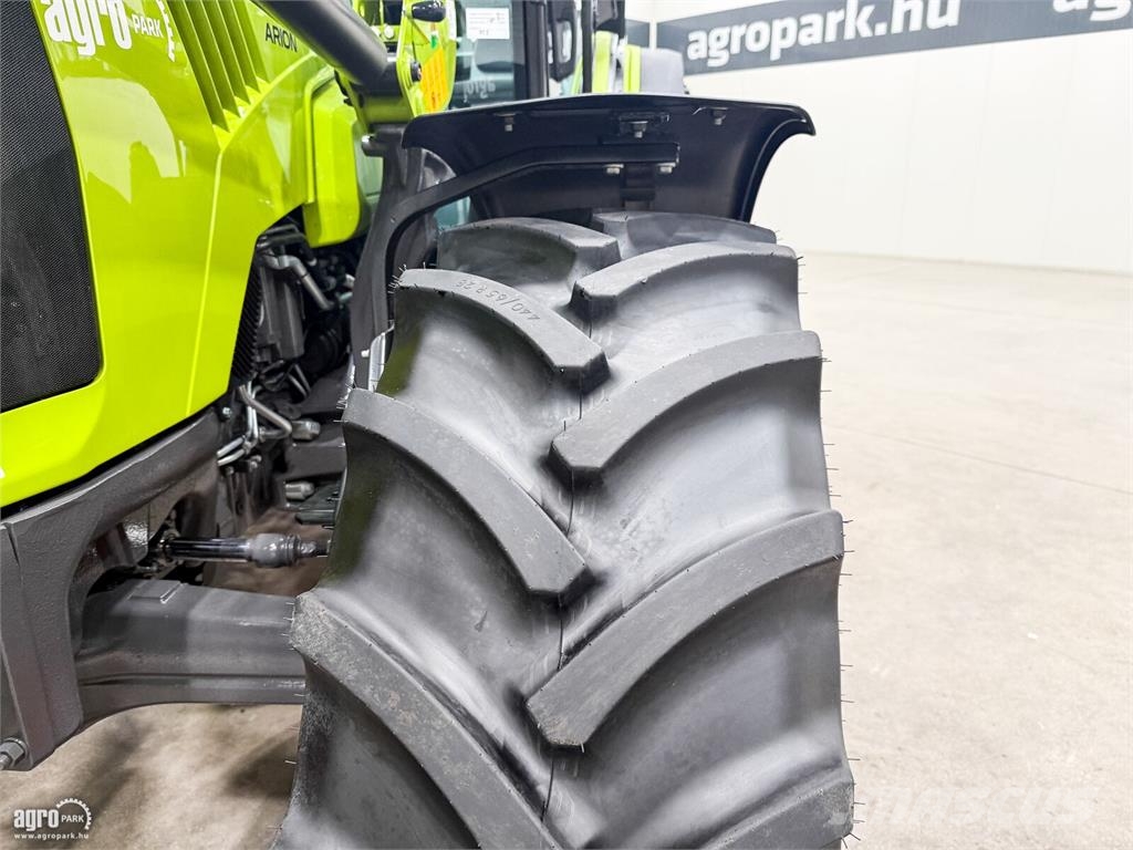 CLAAS Arion 420 Quadrishift 16/16 40 km/h váltó, Claas F Traktoren