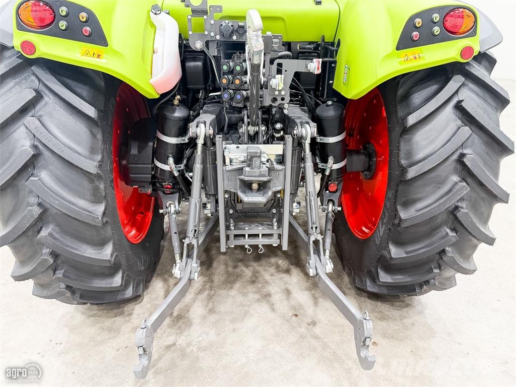 CLAAS Arion 420 Quadrishift 16/16 40 km/h váltó, Claas F Traktoren