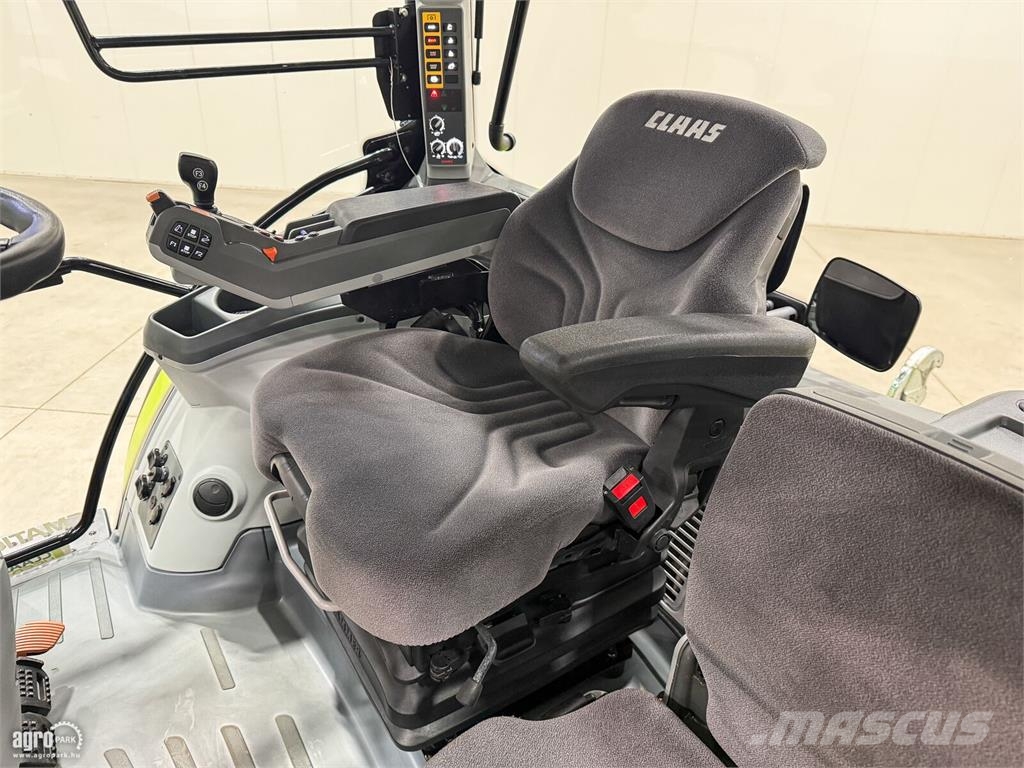 CLAAS Arion 550 CMATIC 50 km/h váltó, rugózott híd, rugó Traktoren