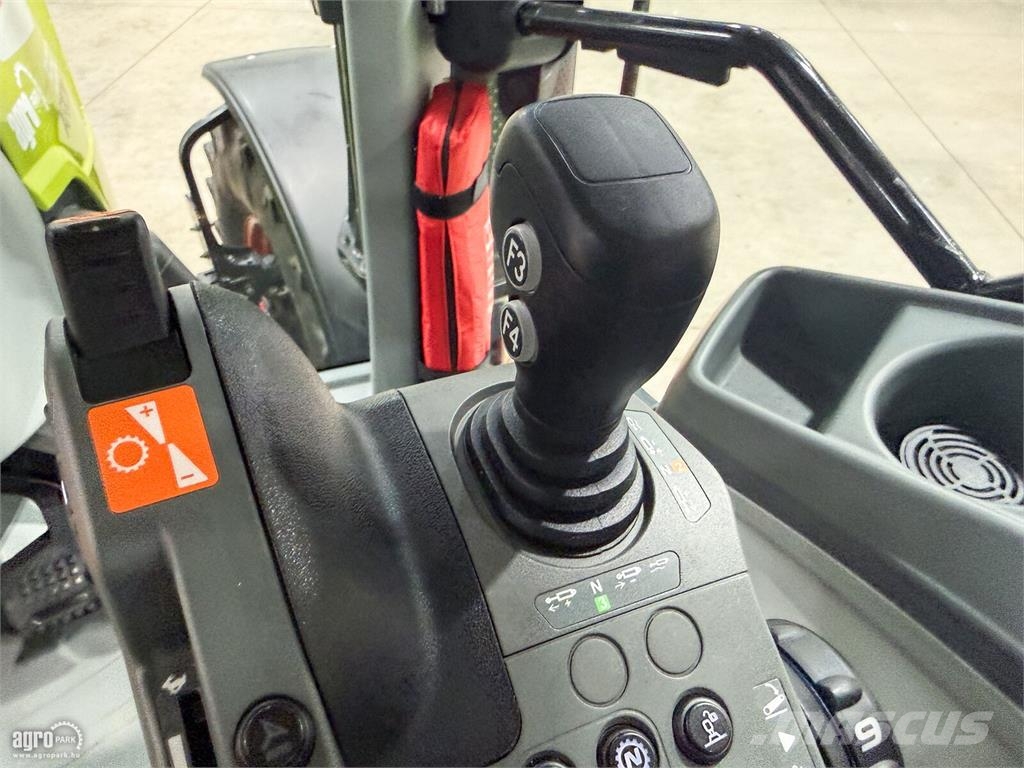 CLAAS Arion 550 CMATIC 50 km/h váltó, rugózott híd, rugó Traktoren
