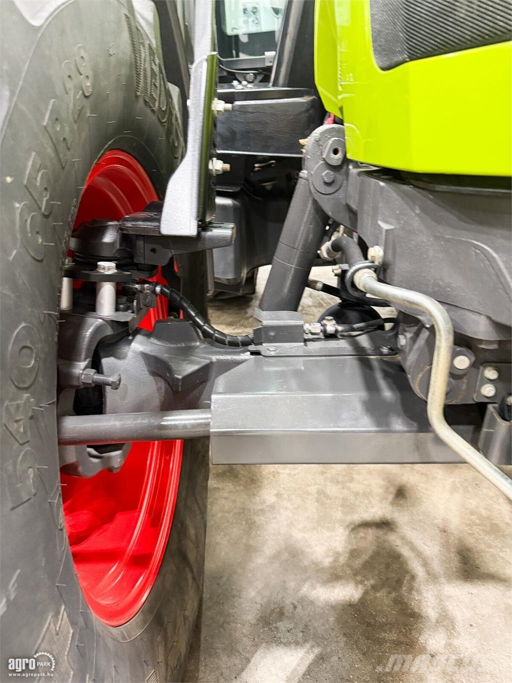 CLAAS Arion 610 Hexashift 24/24 50 km/h váltó, rugózott Трактори
