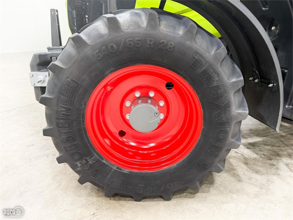CLAAS Arion 610 Hexashift 24/24 50 km/h váltó, rugózott Трактори