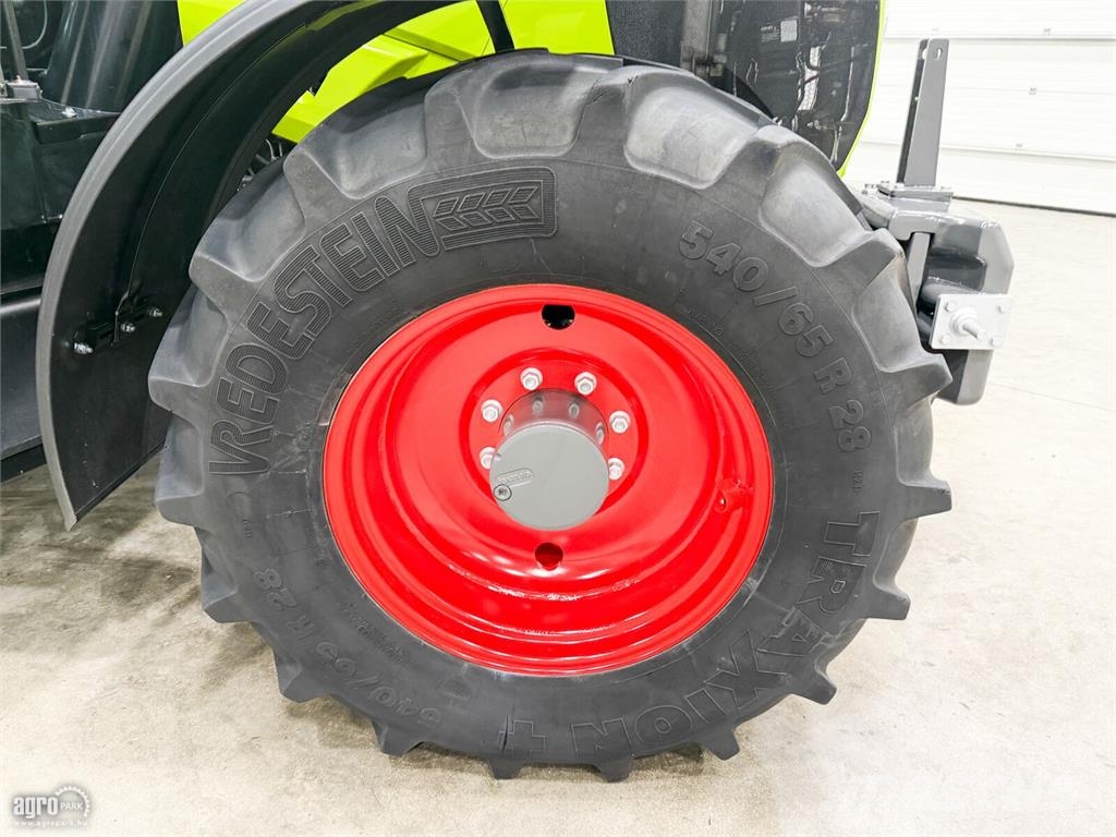 CLAAS Arion 610 Hexashift 24/24 50 km/h váltó, rugózott Трактори