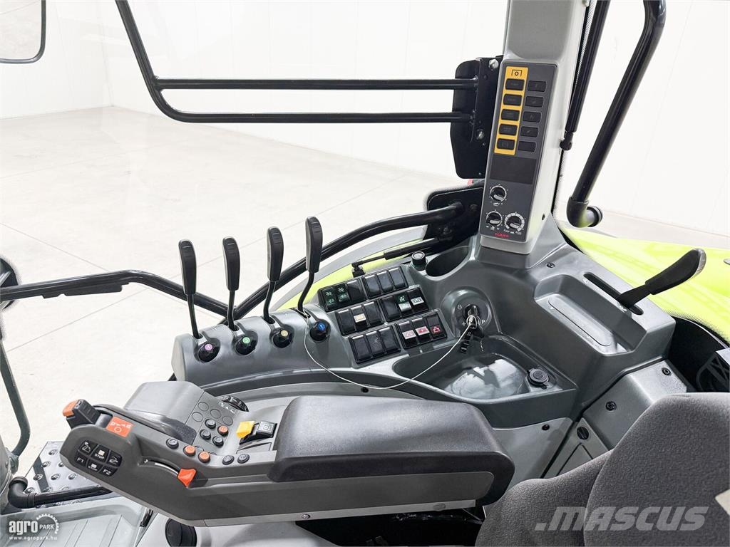 CLAAS Arion 610 Hexashift 24/24 50 km/h váltó, rugózott Трактори
