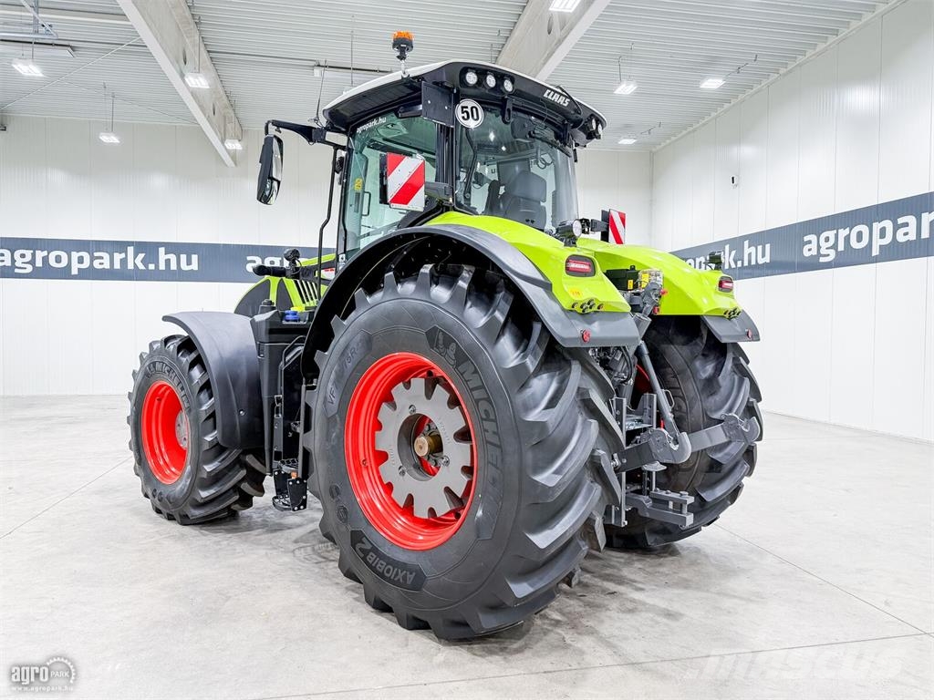 CLAAS Axion 960 CMATIC 50 km/h váltó, rugózott híd, rugó Tractoren