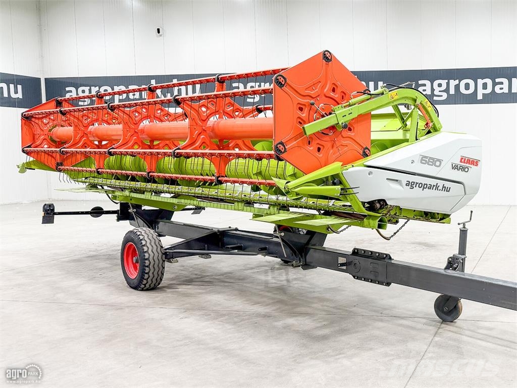 CLAAS Lexion 650 6 ládás, 6,8 m V680 vágóasztal, szállít Kombinované zberacie stroje