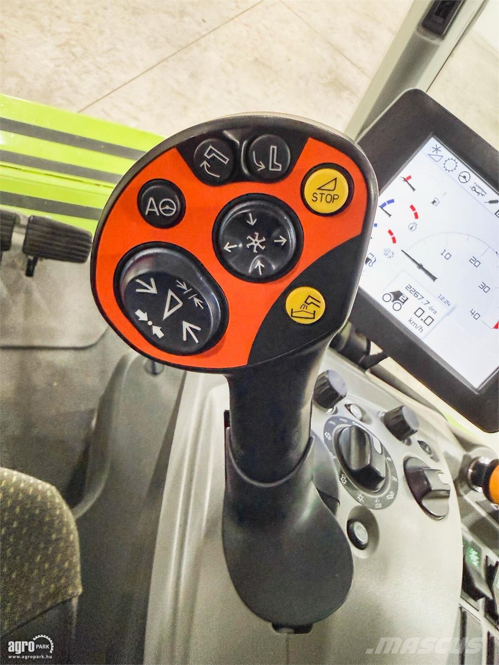 CLAAS Lexion 760TT 10,5 m V1050 asztal, szállítókocsi, r Cosechadoras combinadas